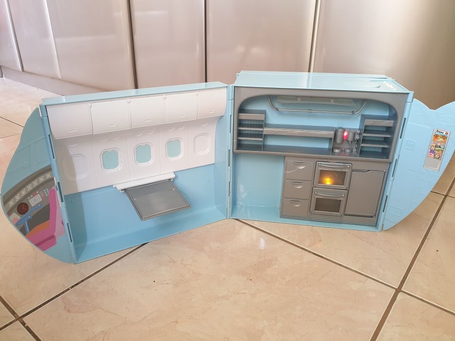 Голяма музикална къща на Barbie girl