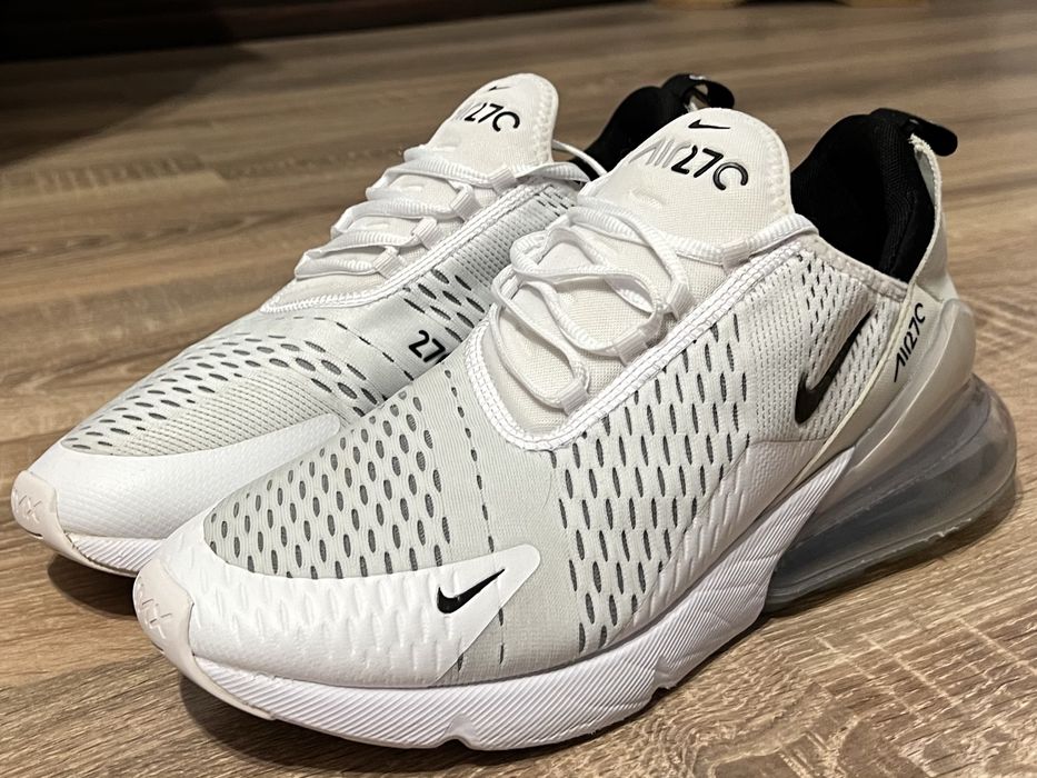 Nike Air Max 270…. Marime 45
