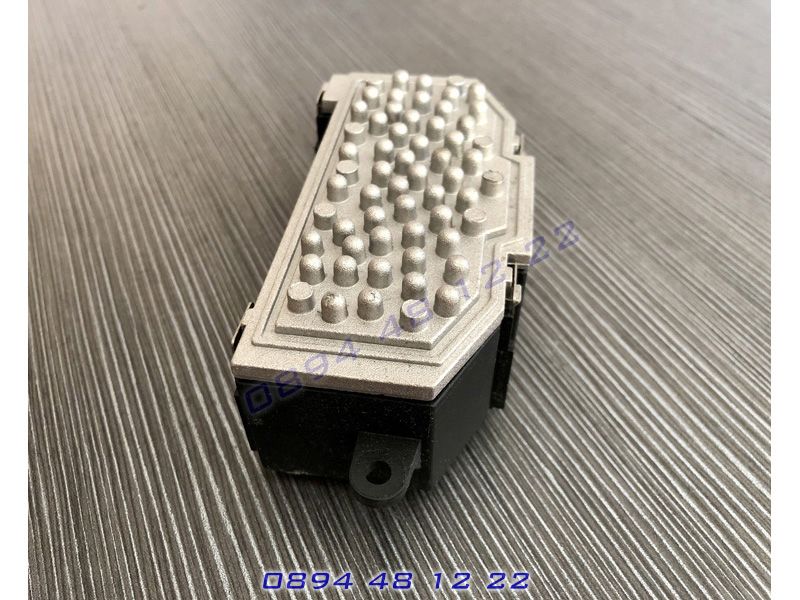 Резистор вентилатор реостат потенциометър АУДИ AUDI Q5 A4 A5 A8 А4 А5
