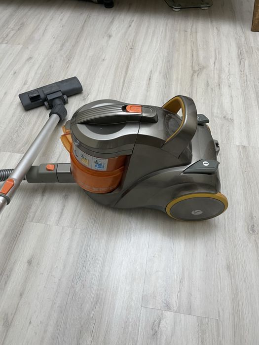 Пылесос Vitek 2000w