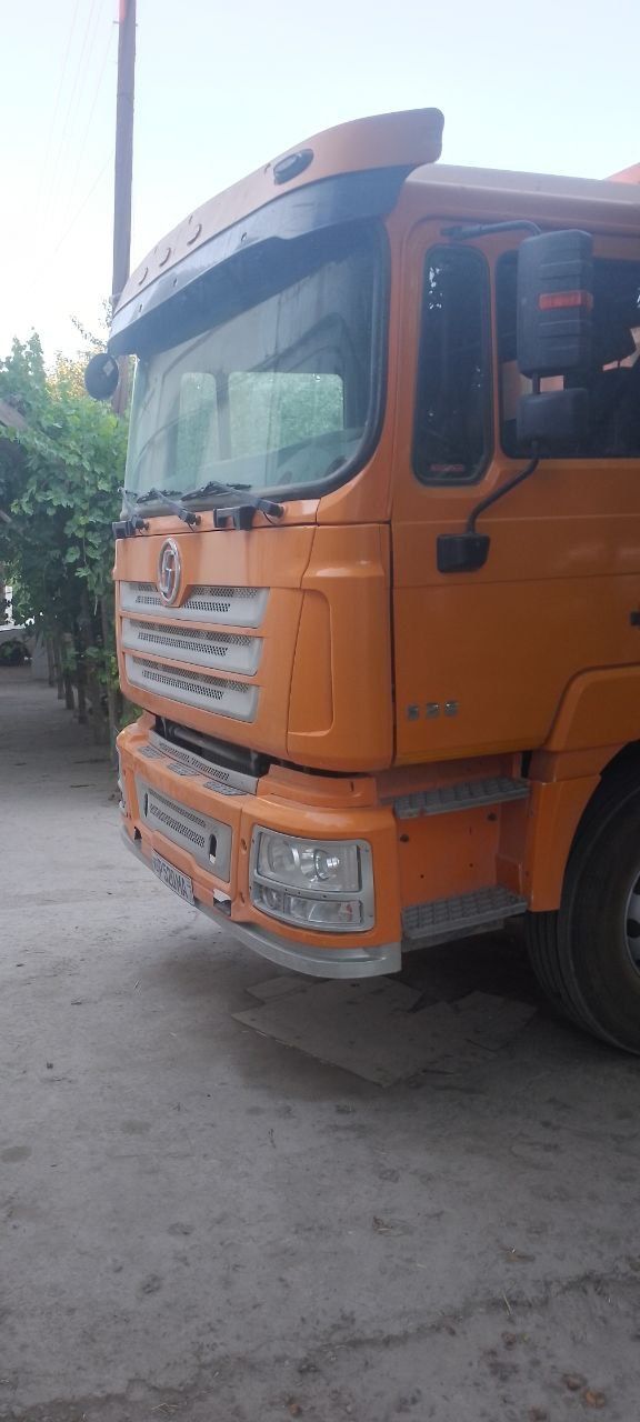 SHacman samasval 25t srochna sotiladi  33 000 y.e.