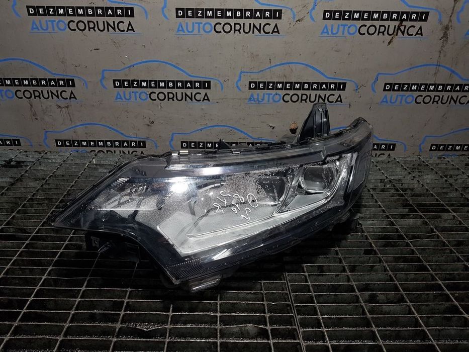 Far Stanga Mitsubishi Outlander III Facelift 2015 - 2018 SUV 4 Usi (810) Xenon