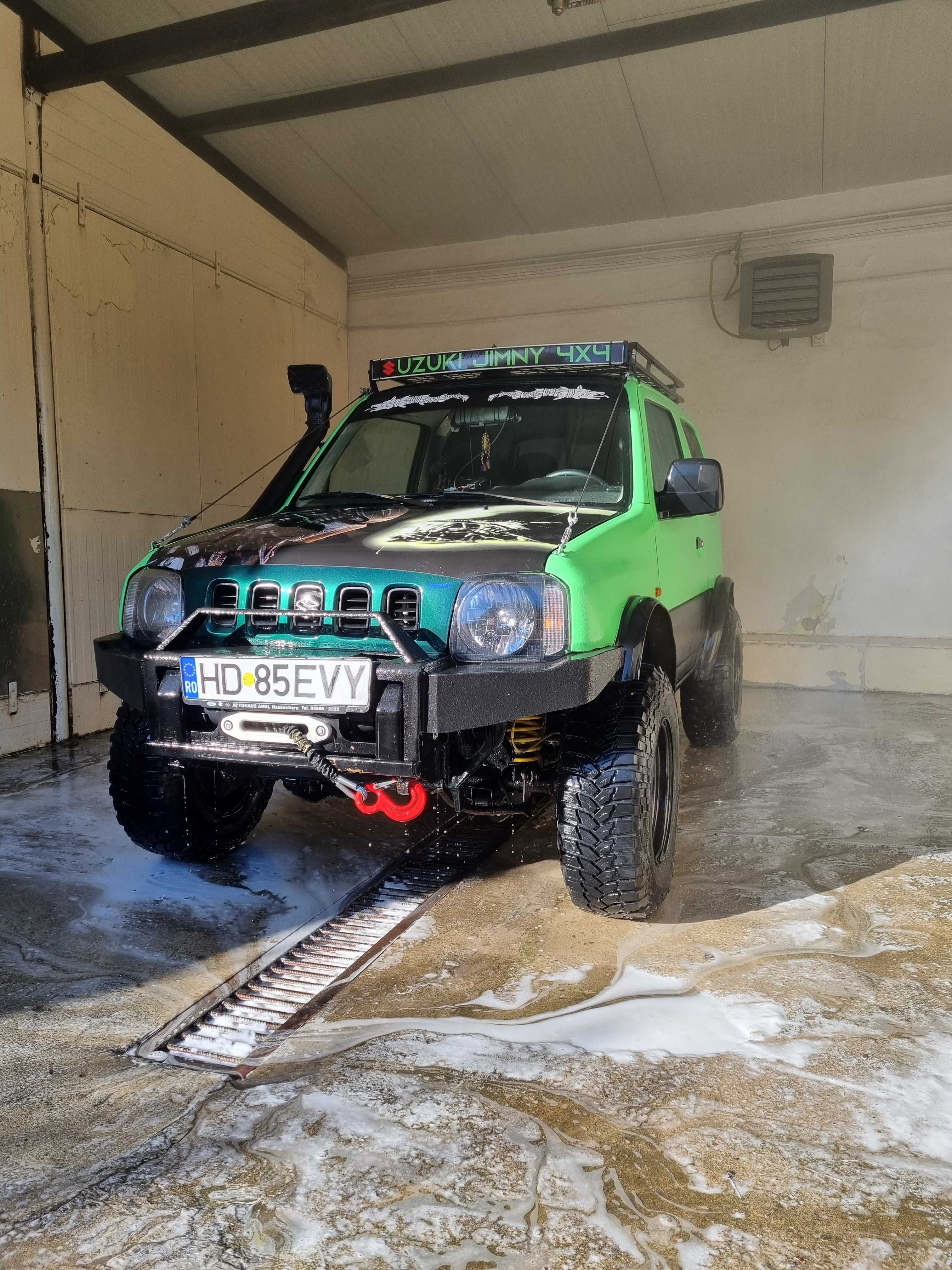 Suzuki jimny off road