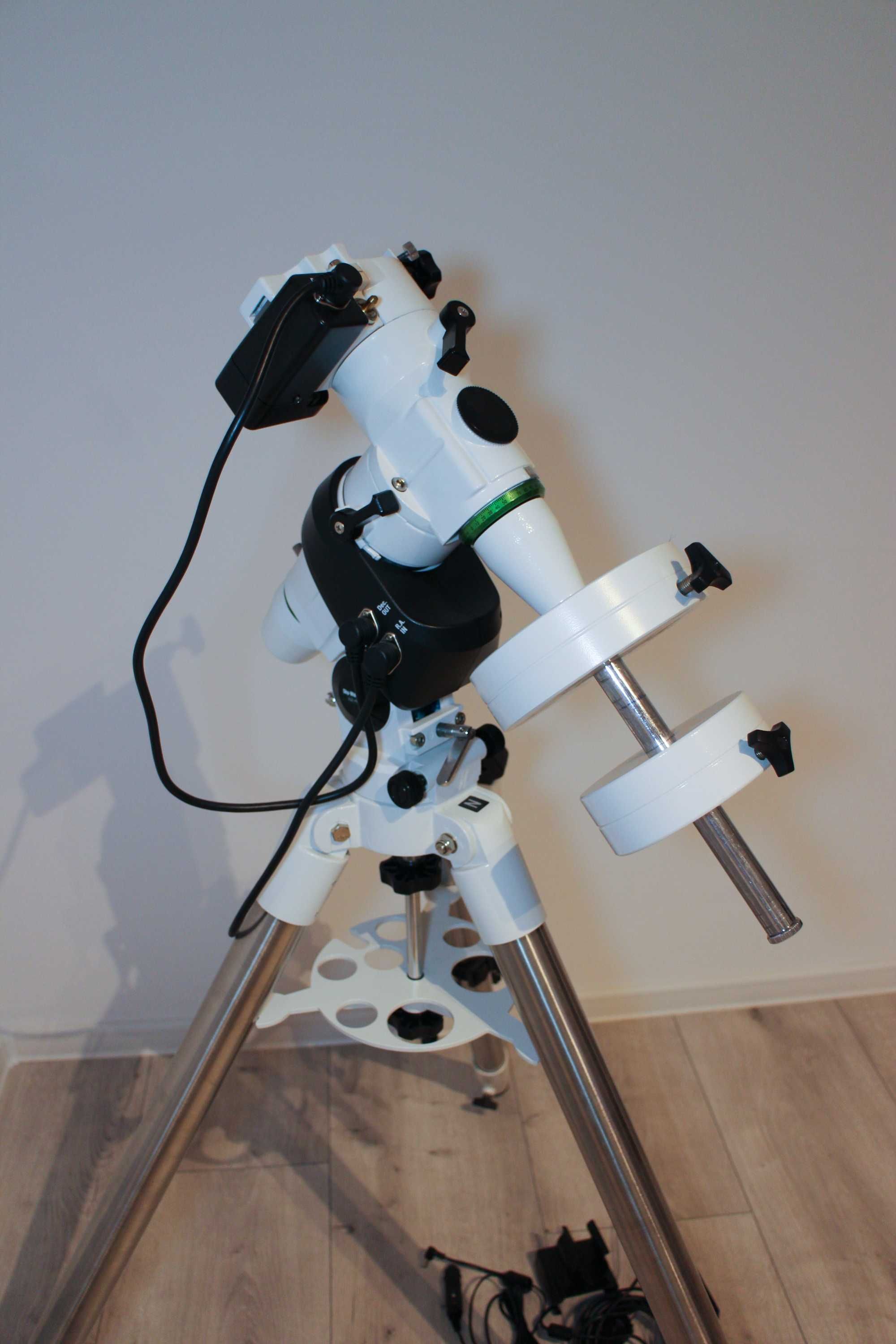 Montură Skywatcher NEQ-5 Pro SynScan GoTo