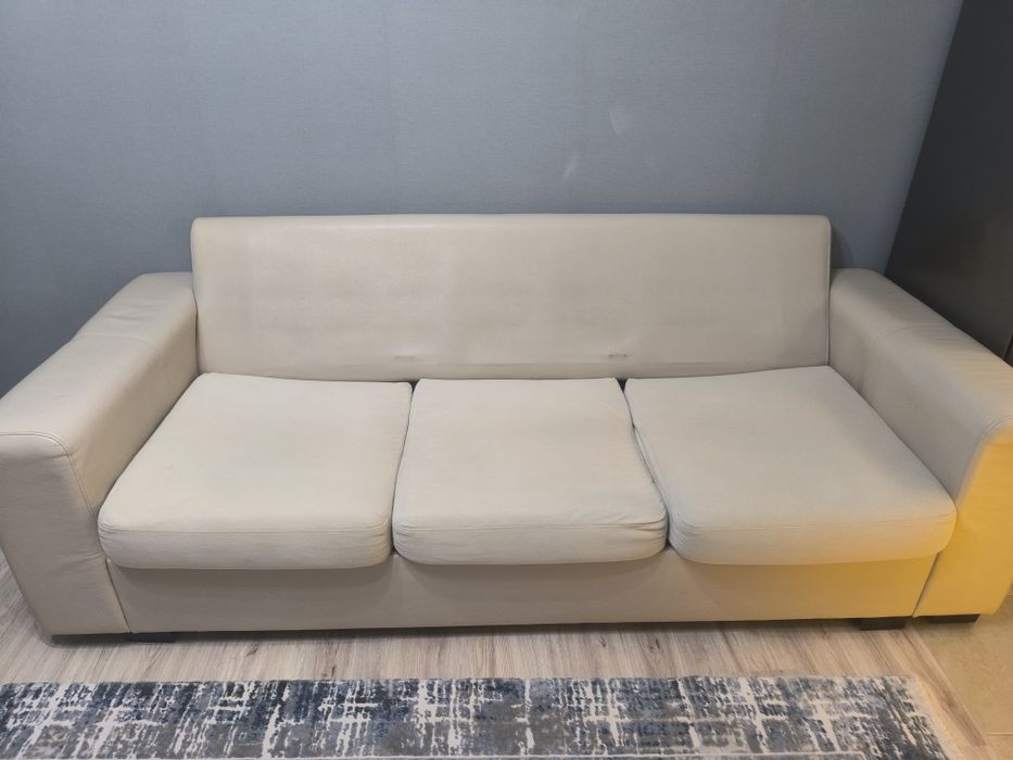 Диван триместен употребяван