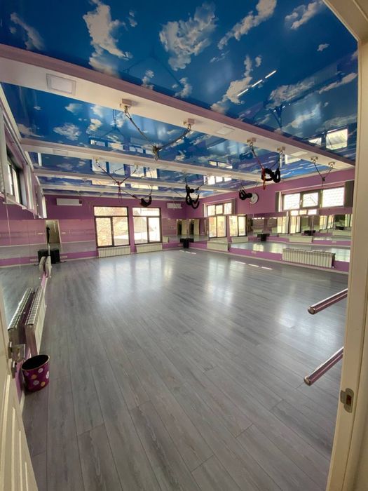 Сдается студия/ зал в аранду 70м2