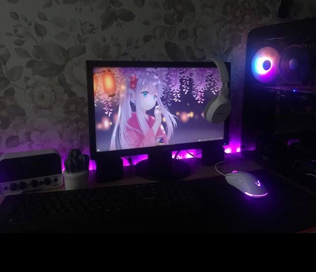 Игровой компьютер и монитор
