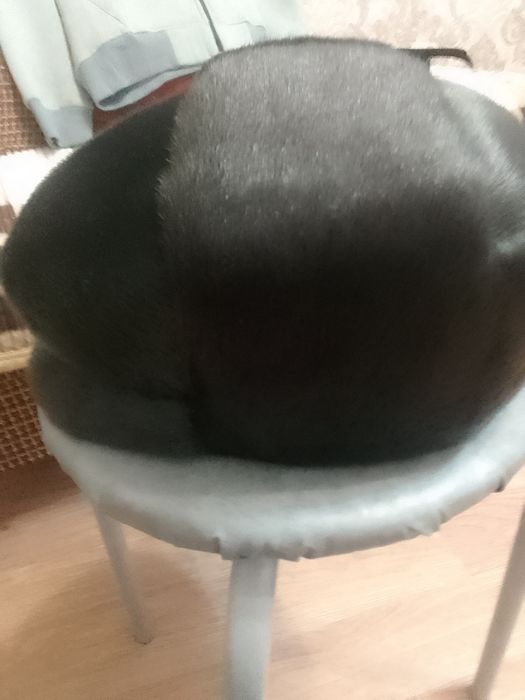 Зимний головной убор размер 60,цена 9000 тенге