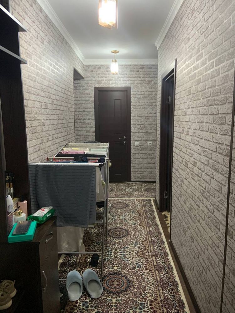Срочно продаётся 3 х комнатная Сергели метро 3 бекат йонида