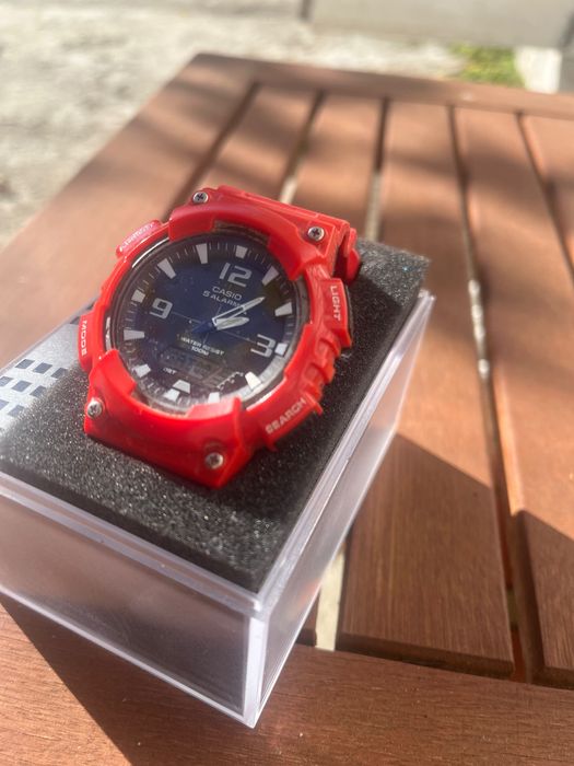 Часовник Casio солар