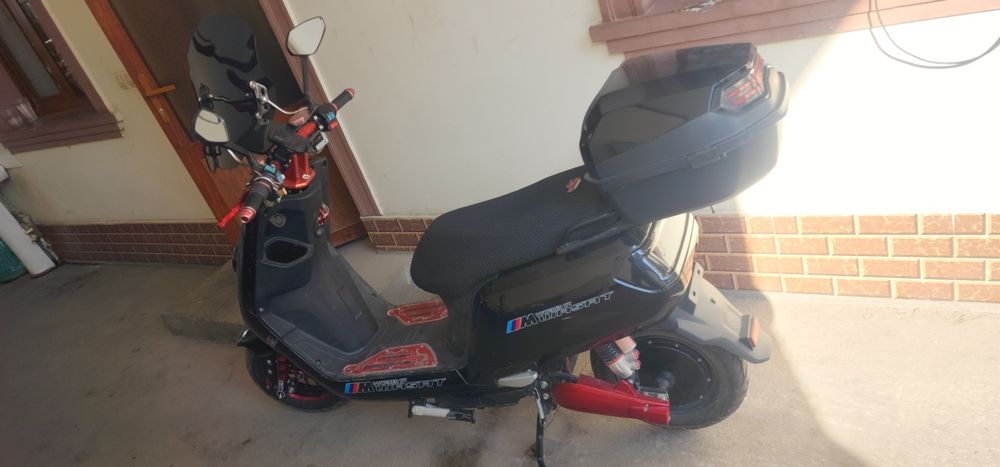 Skuter  BMW sfatlik