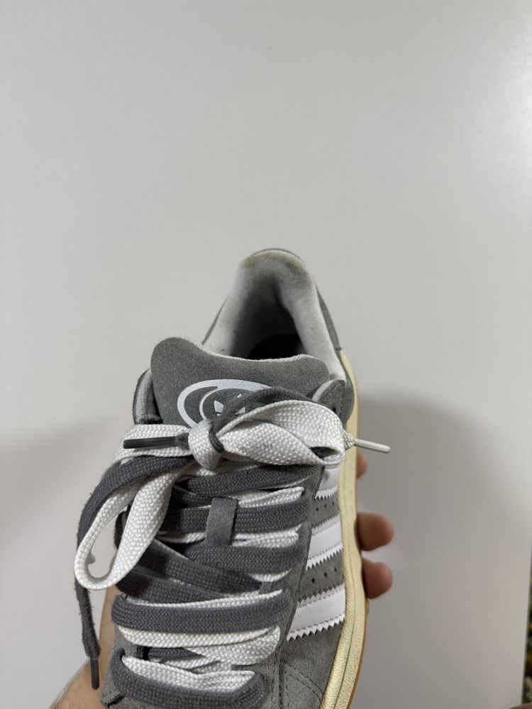 Adidas Campus