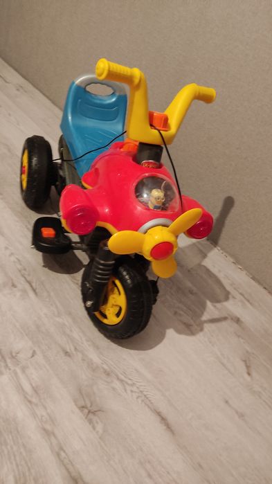 Мотоцикл трёх колесный