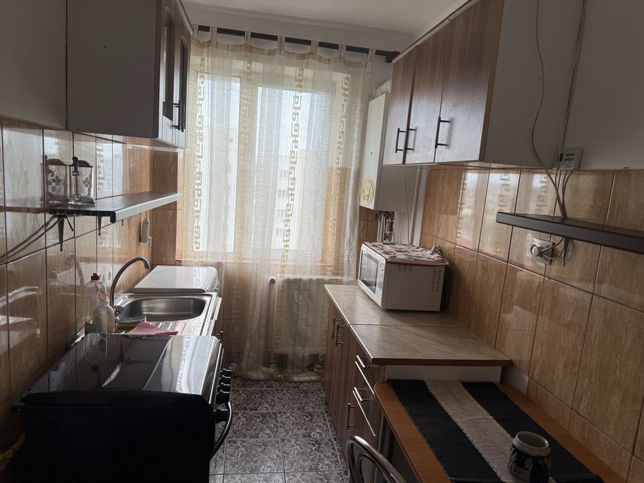 Inchiriez apartament 2 camere zona buna, termen lung