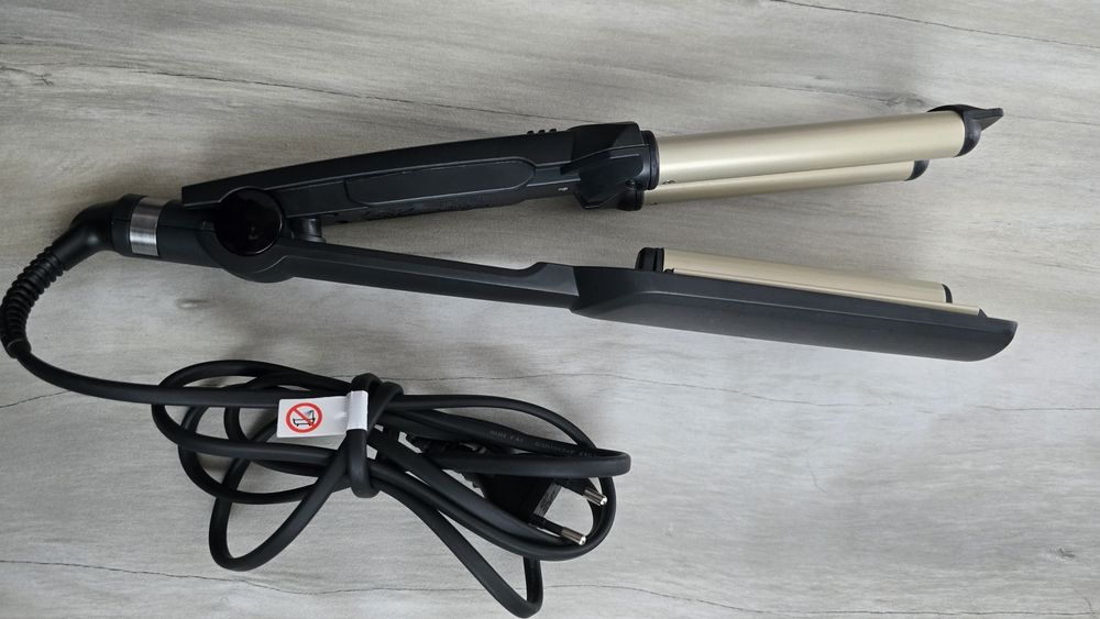 Vând placă de ondulat (valuri) BaByliss