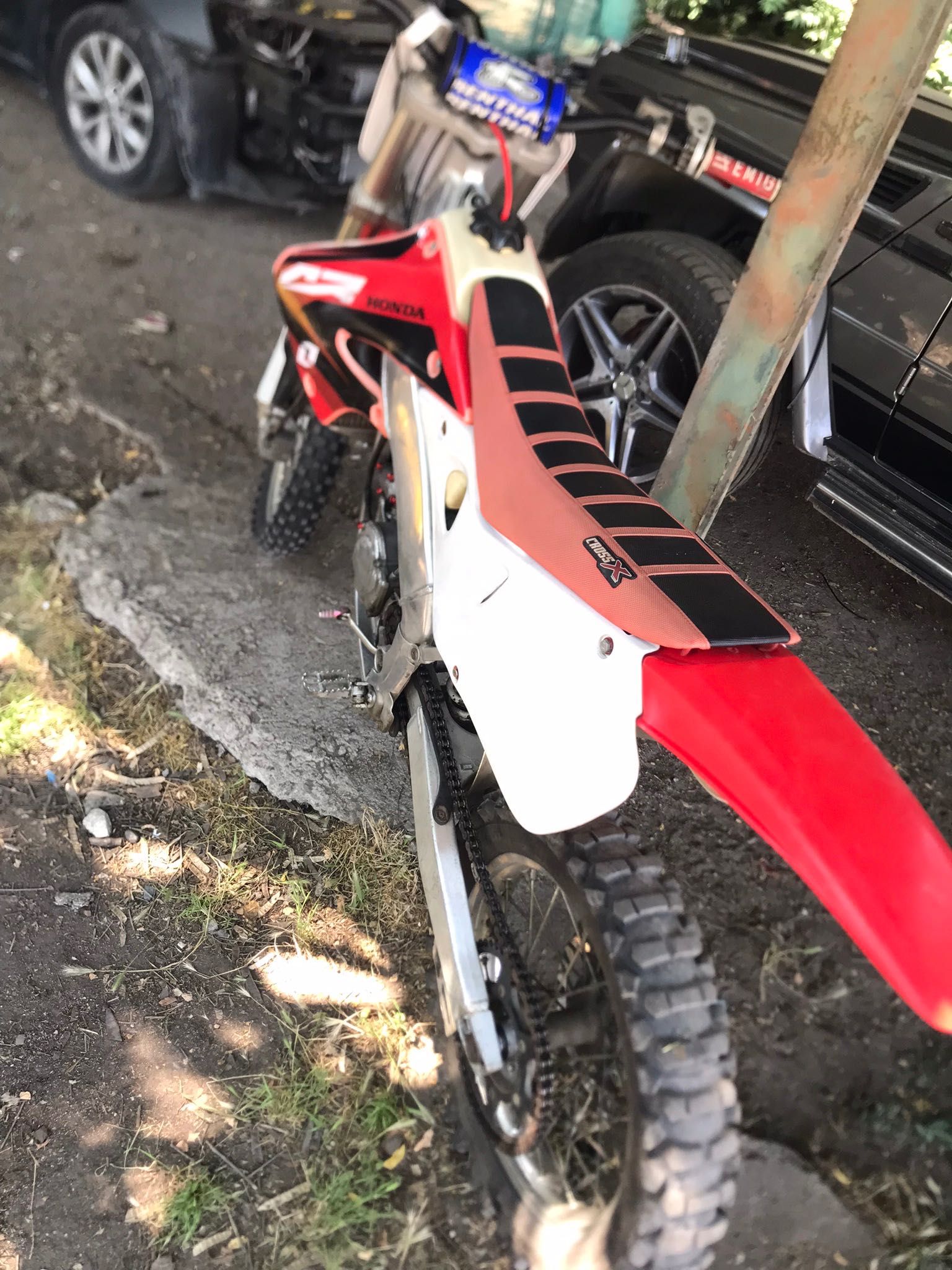 Продавам Honda cr 125