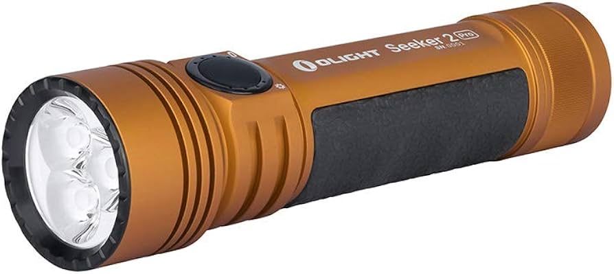 Olight Seeker 2 Pro 3200 лумена Three Cree XP-L HD CW LED тактичеки