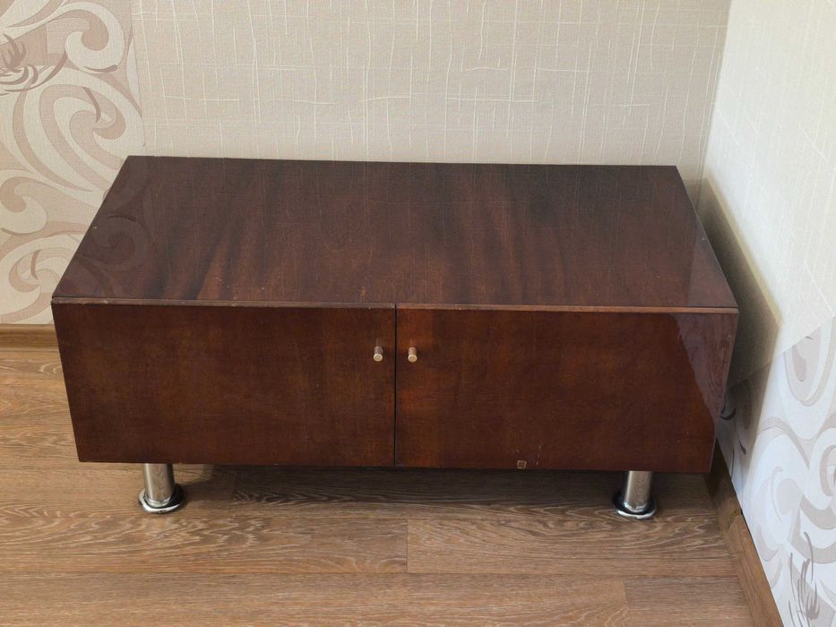 Тумба от серванта. Бесплатно