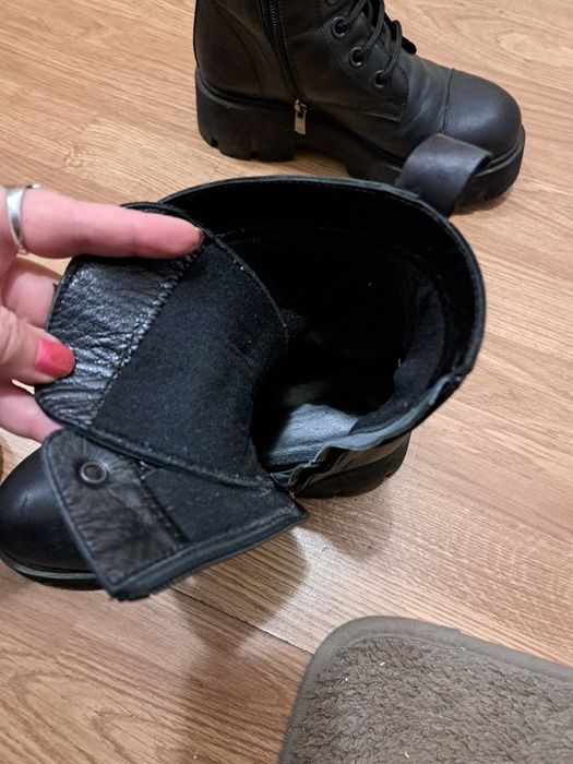 Два чифта дамски боти,естествена кожа и велурени