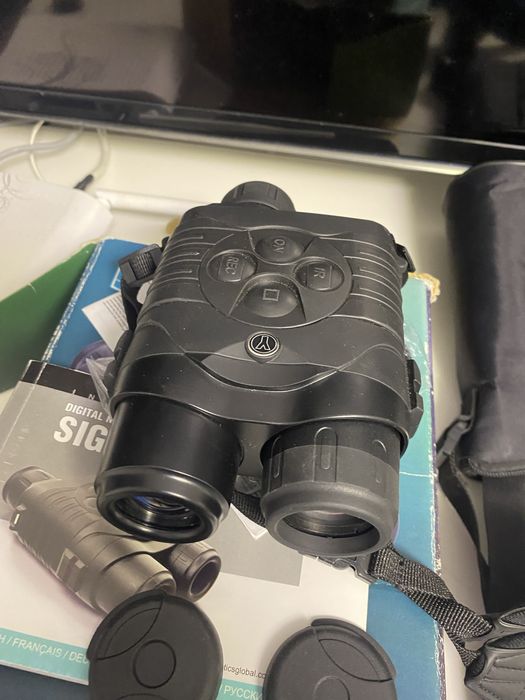 Binoclu Night Vision Yukon Rusesc Bate 800m