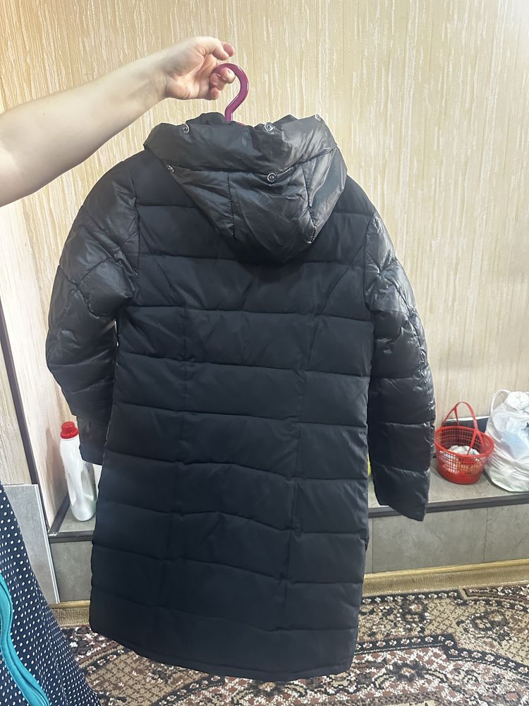 Продам женскую зимнюю куртку