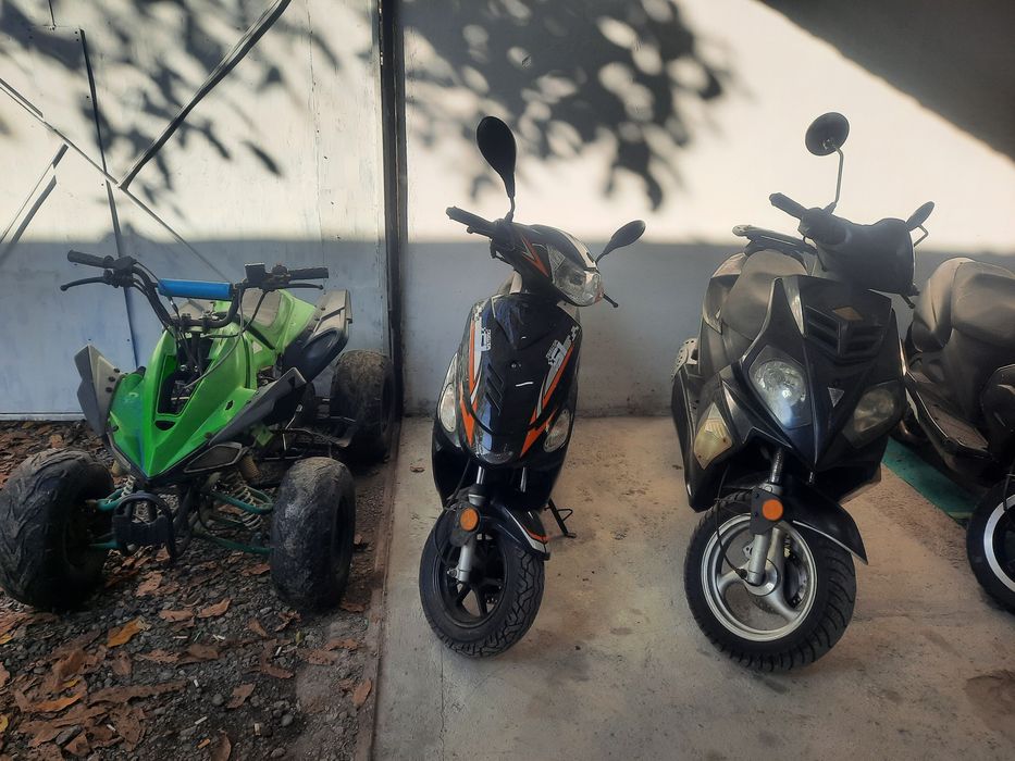 Китайски Скутери 50 кубика