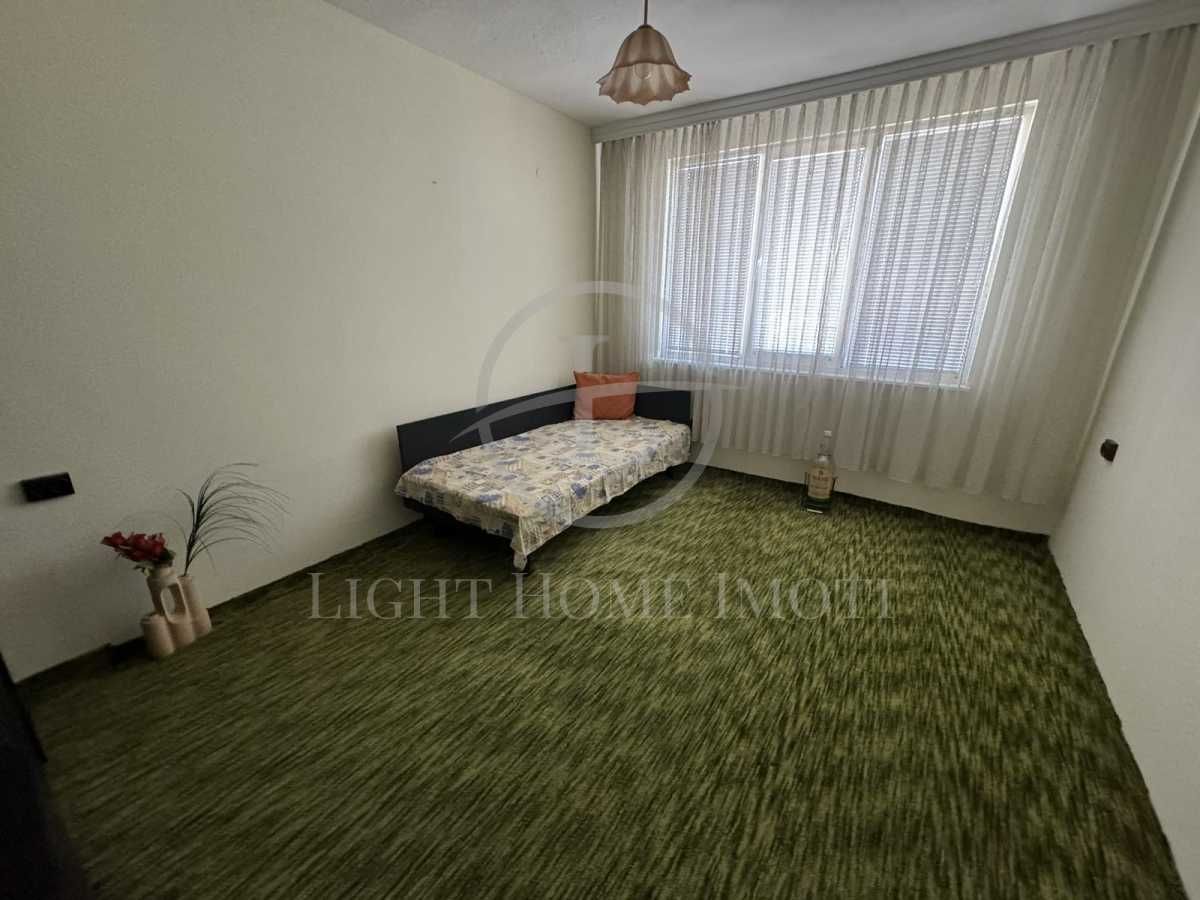 Продава се Тристаен апартамент в Пловдив, Христо Смирненски - 140 кв.м за 1429 €/кв.м - Снимка #8