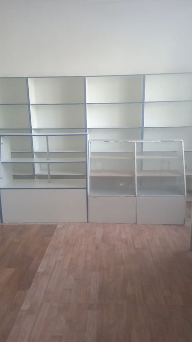 Полки для магазина техники или т.д