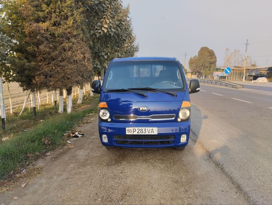 Kia bongo 3     2009 yil