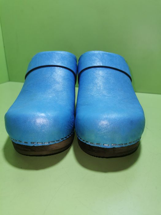 Saboți din piele naturală, cu design vintage,