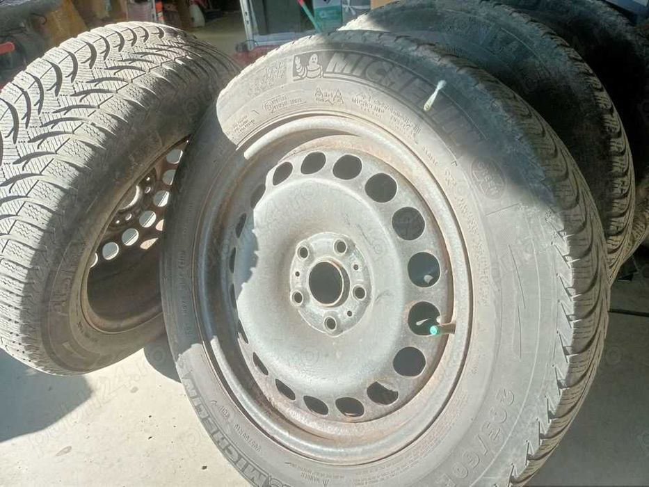 4 roti iarna jante + cauciucuri / anvelope Michelin 205/60/R16 Skoda