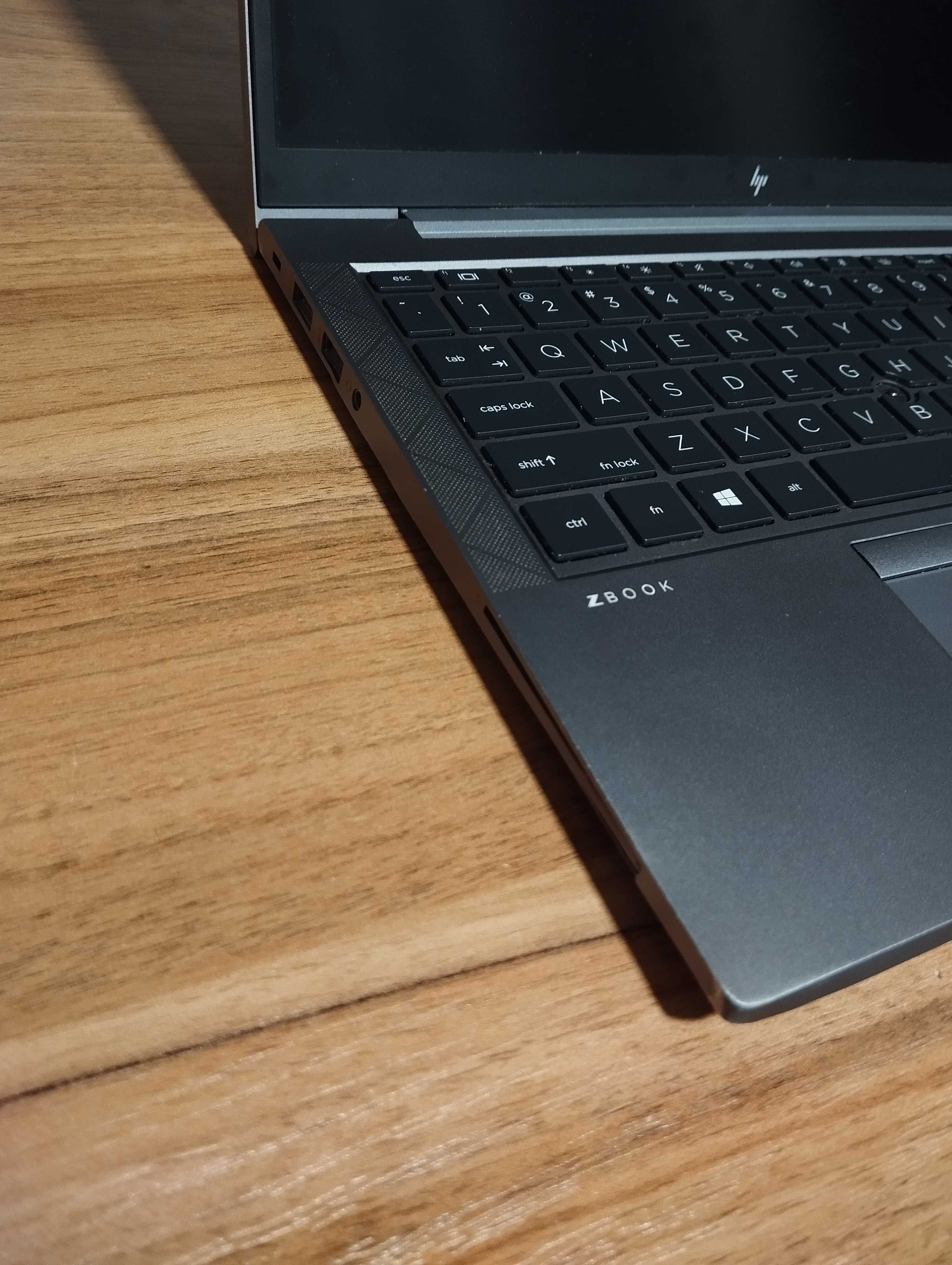 Hp zbook i7-11 vpro  16/256gb