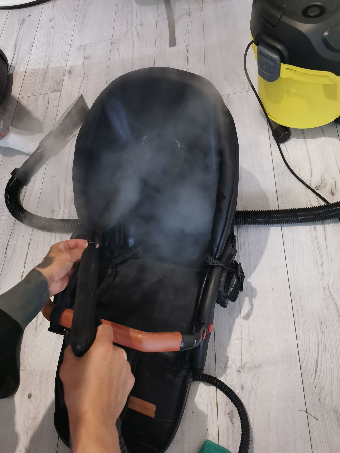 Servicii de curățare canapele,saltele,covoare și mochete