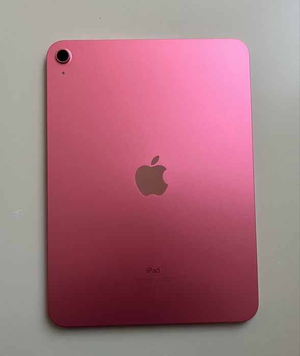 iPad 10th, 10,9" 256GB Wi-Fi Pink + калъф с клавиатура Apple Magic