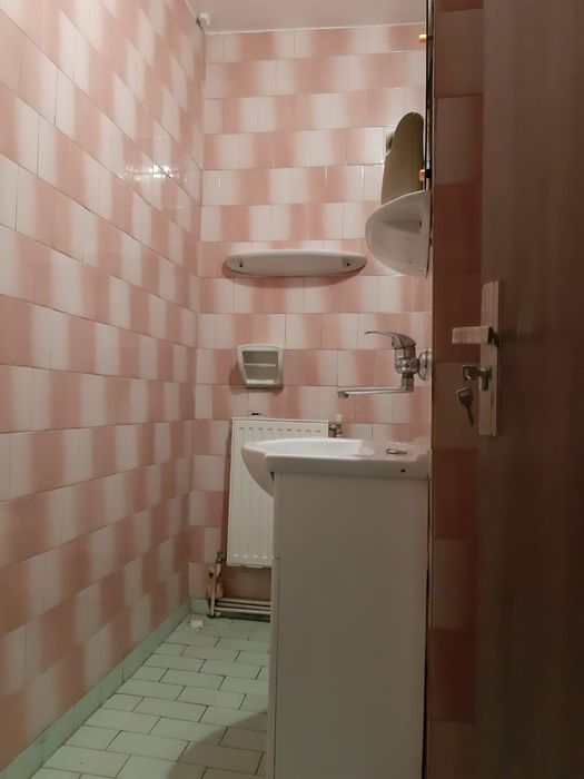 Apartament 3 camere central, zona Policlinica 2