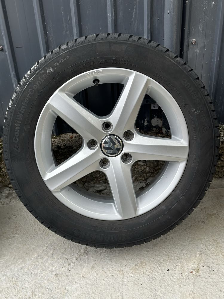 Jante aliaj VW Golf cu cauciucuride iarna ( 205/55 R16 )