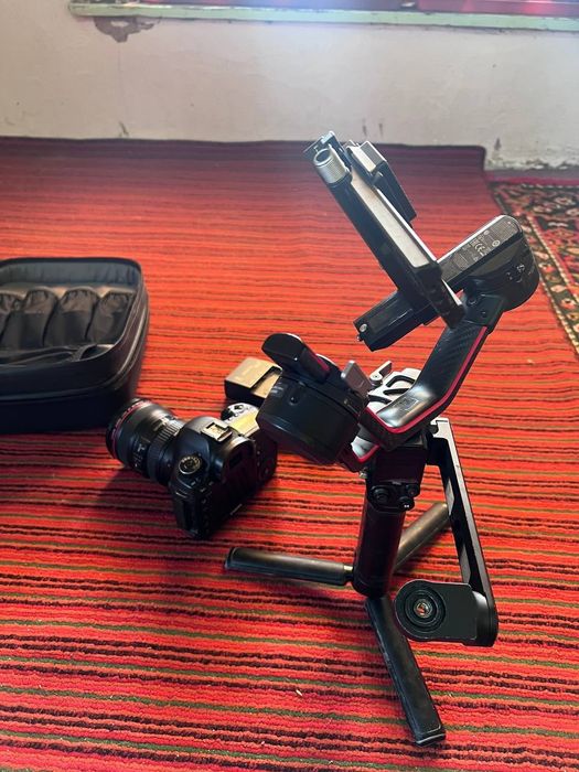 Canon 5D Mark ||| sifat va holati kafolatlanadi Ishonch eng muhumi