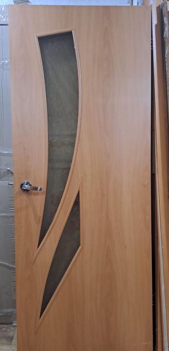 Продам 4 двери по 15000 тг 1 дверь . В хорошем состоянии.