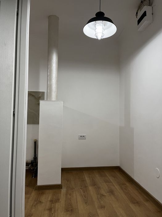 Garsoniera zona Velenta