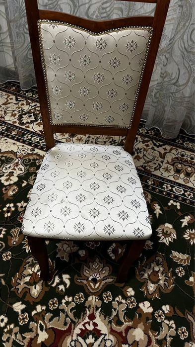 Орындықтар сатылады