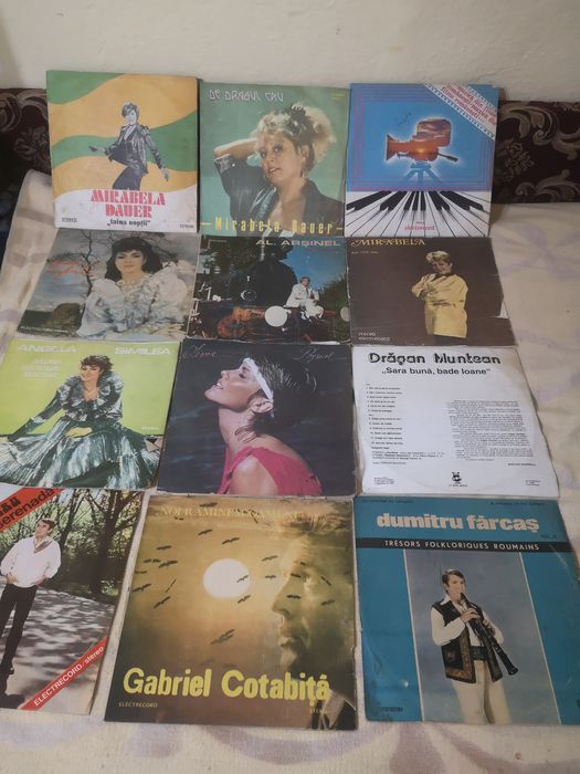 Discuri de muzică veche impecabile