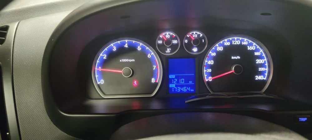 Vand Hyundai i30 ,1'4 Benzina,109 cp,din 2008  ,Rulaj  173000 km .