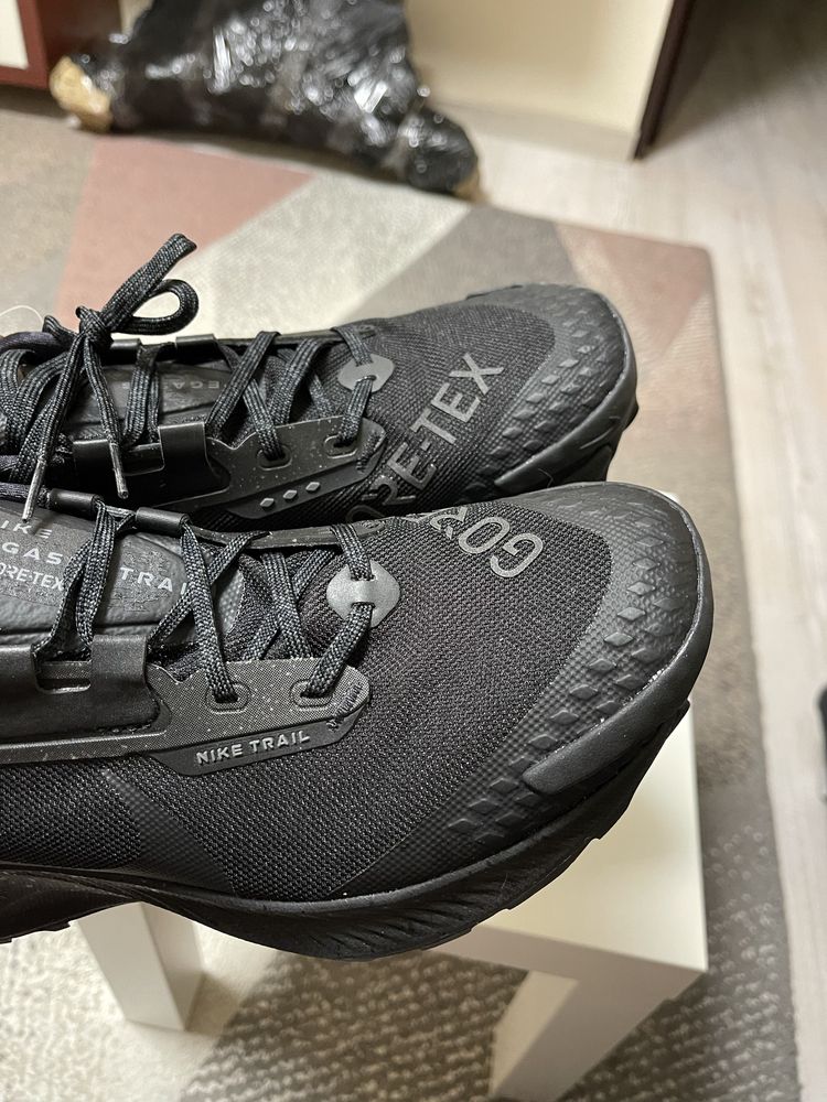 Adidas Nike pegasus trail goretex nr 45