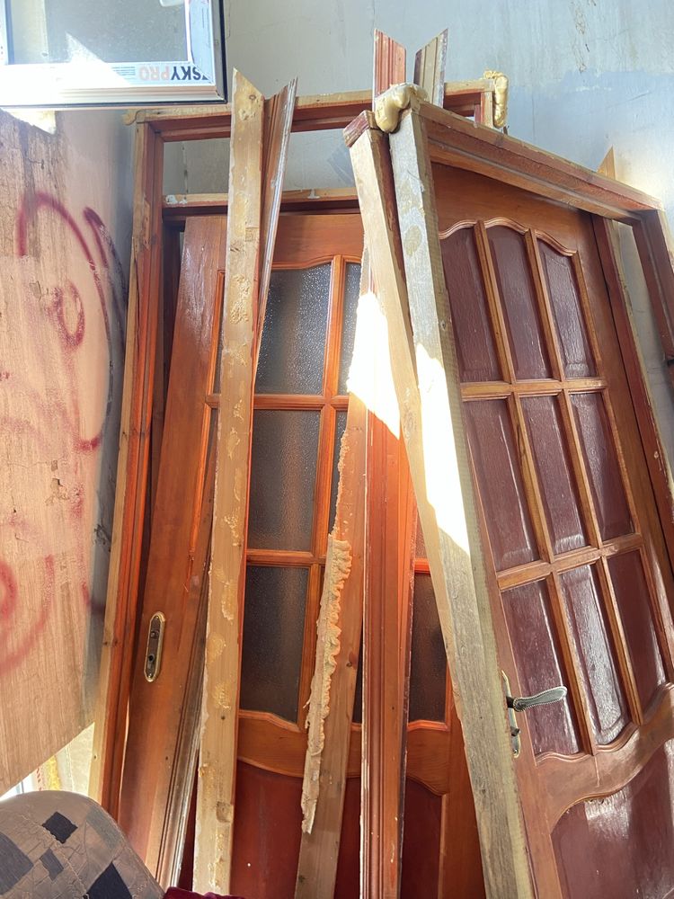 Срочно продам двери