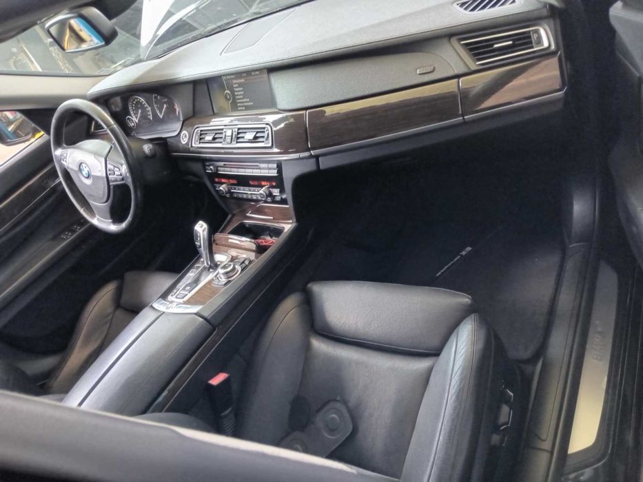BMW 730 3.0D На части