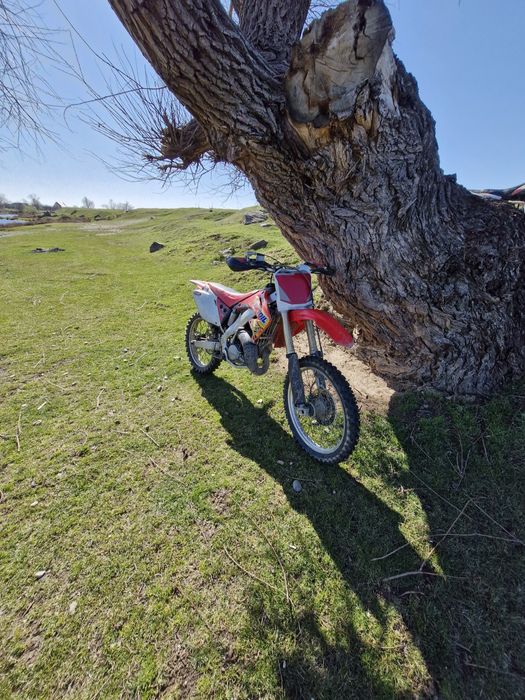 Vând honda cr 125 power valve