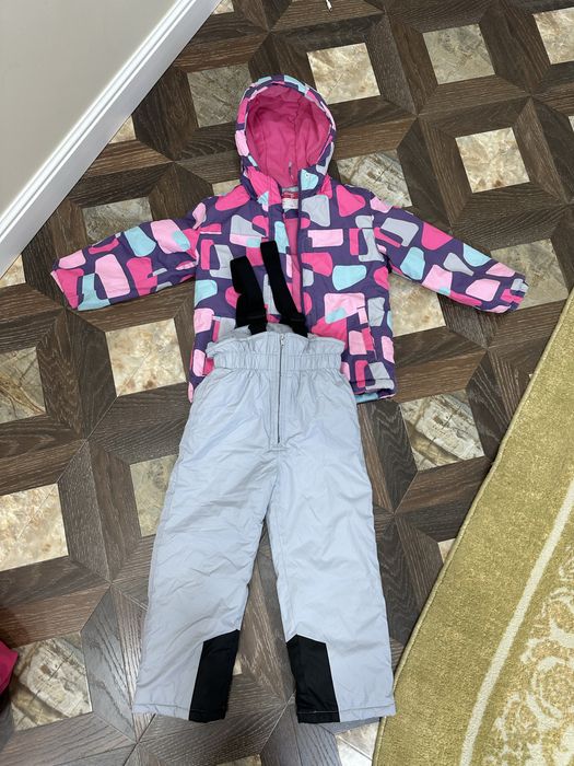 Комплект из комбинезона и куртки