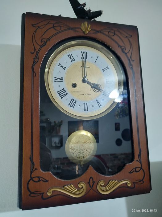 Ceas jantar mecanic.