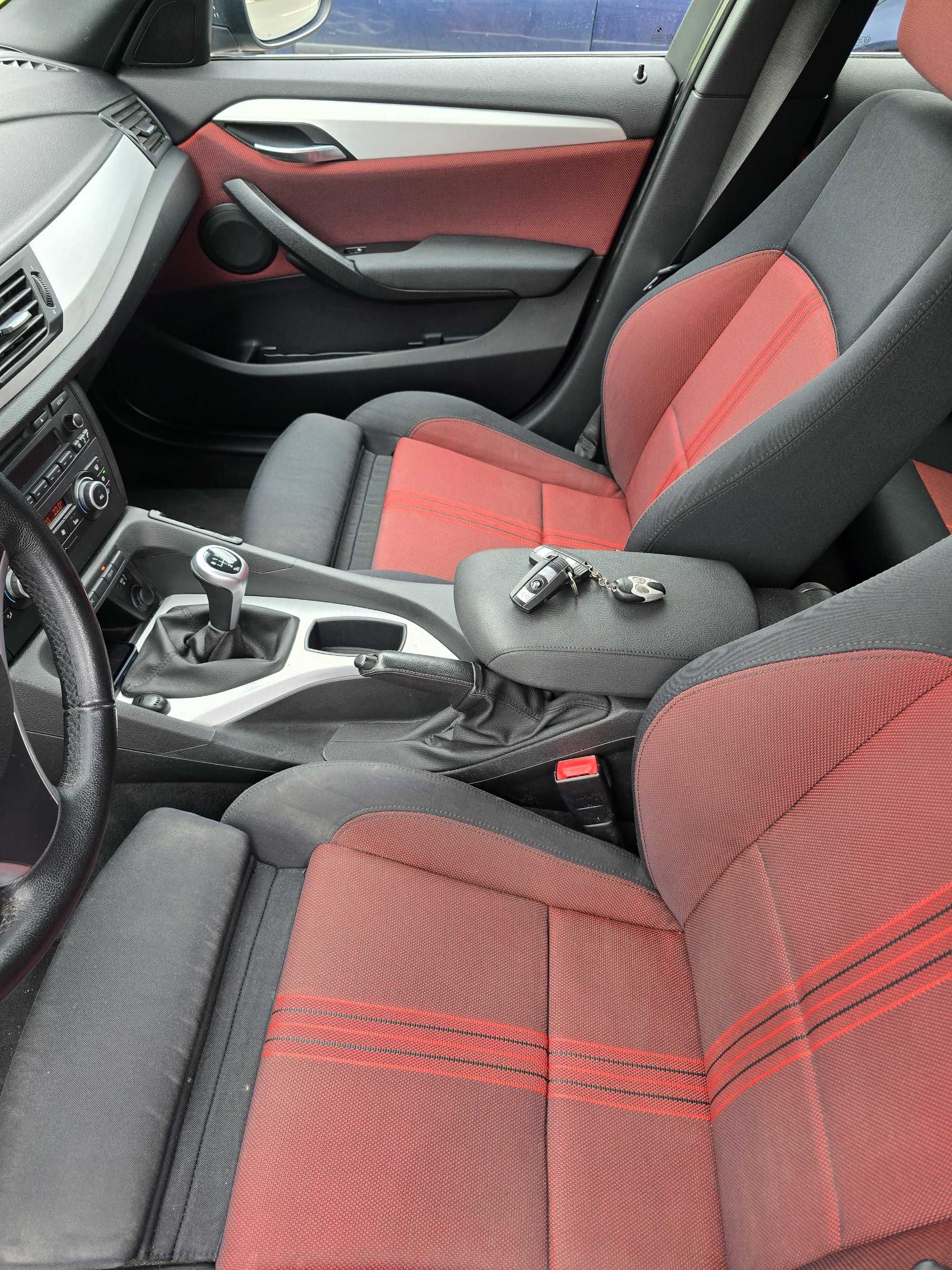 BMW X1 E84 20d 177cp Bi-Xenon Navi Webasto Clima