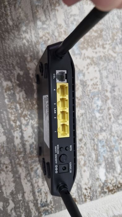 Роутер D-Link DSL 2740U